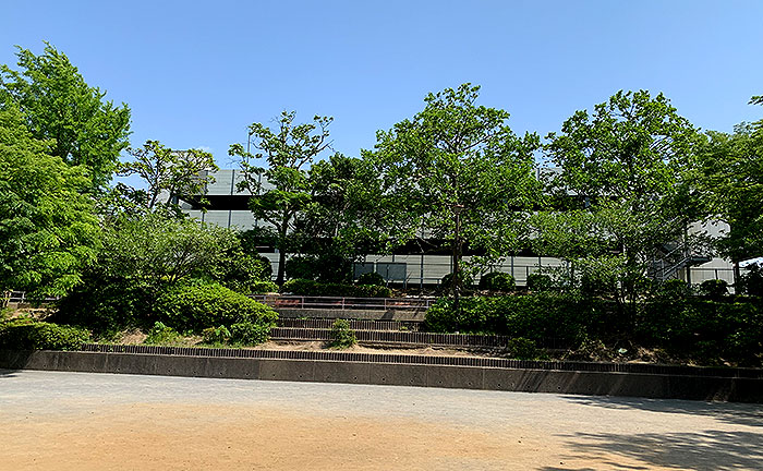 藤が丘駅前公園