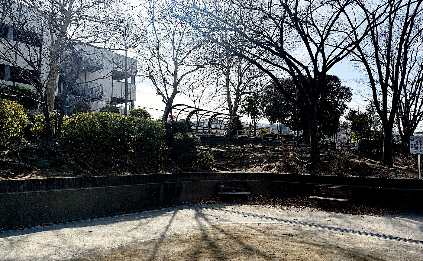 藤が丘駅前公園