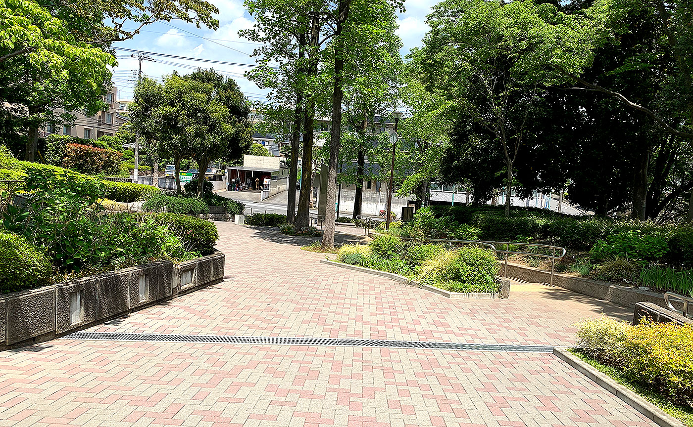 あざみ野三丁目東公園