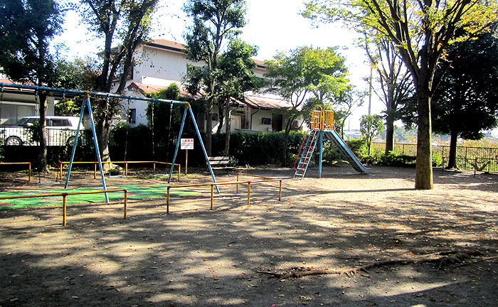 千代ヶ丘中ノ間東公園