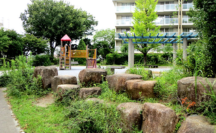 百合丘2丁目公園