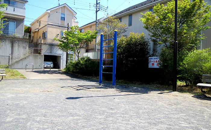 片平5丁目もみじ公園