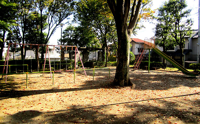 千代ヶ丘中ノ間公園