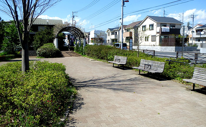 片平中村通公園