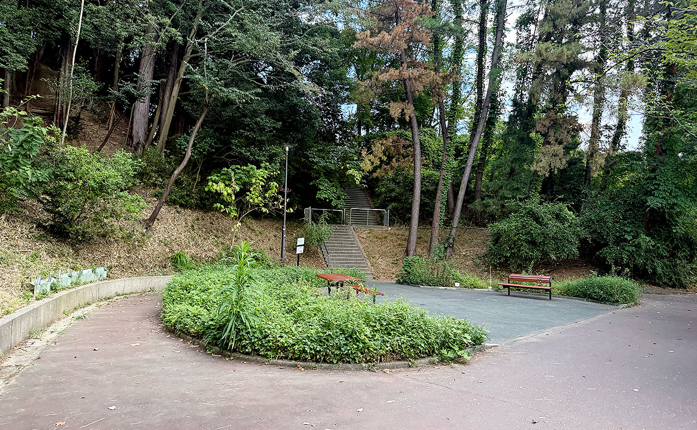 万福寺檜山公園