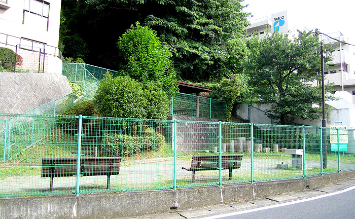 片平4丁目お山公園