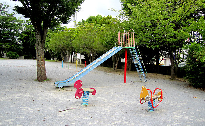 王禅寺中公園