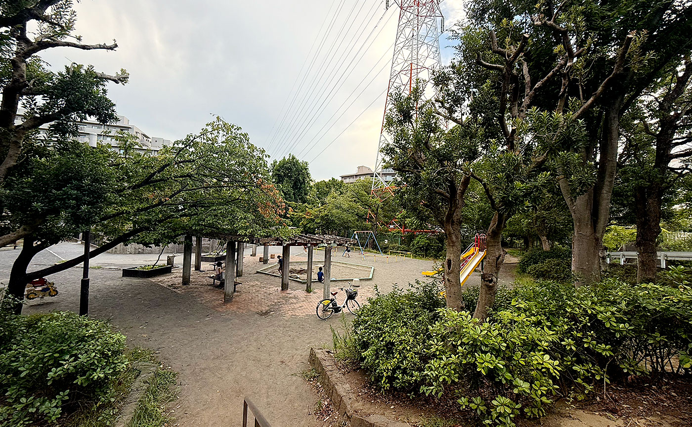 上麻生隠れ谷公園