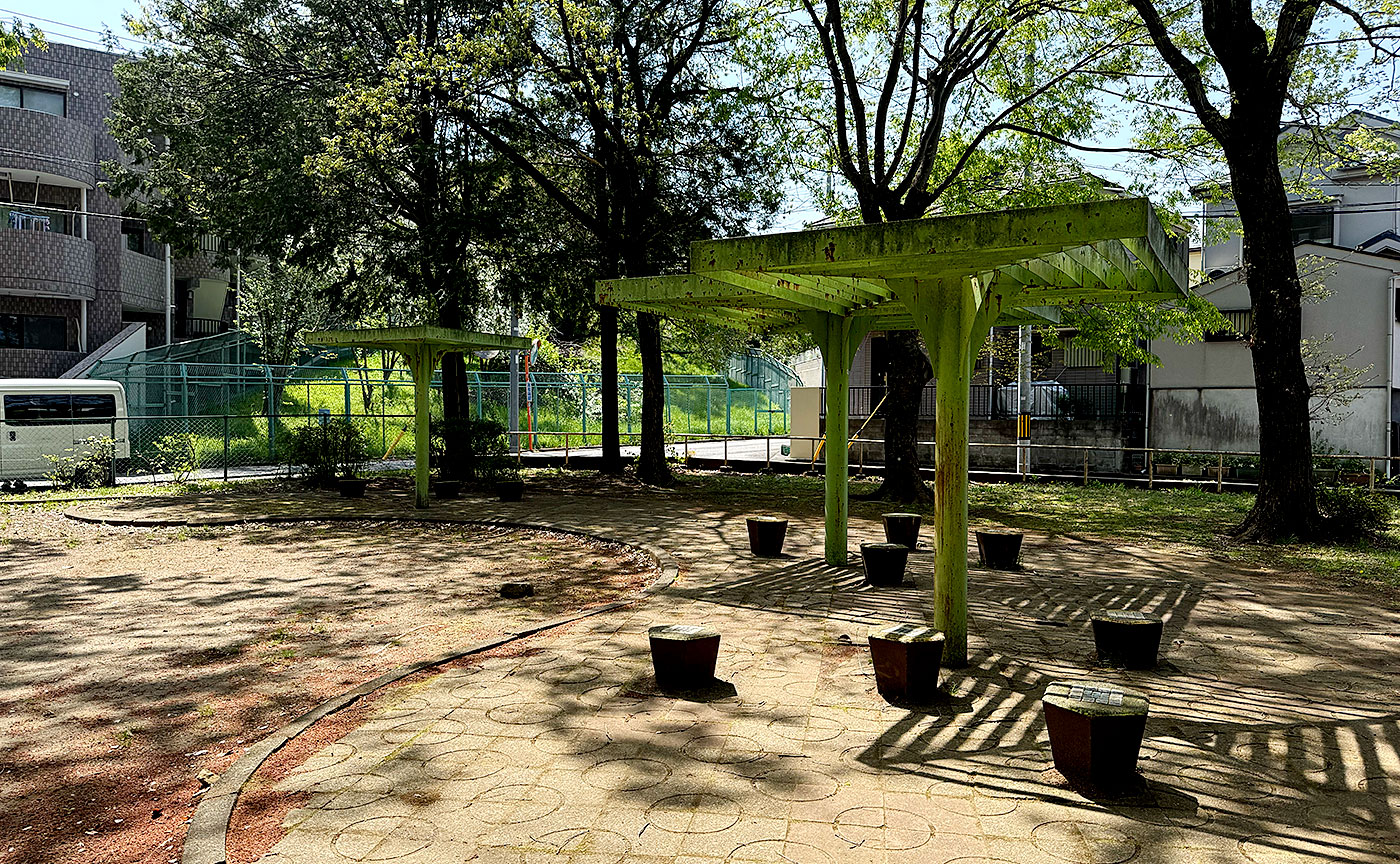 めじろ台東公園