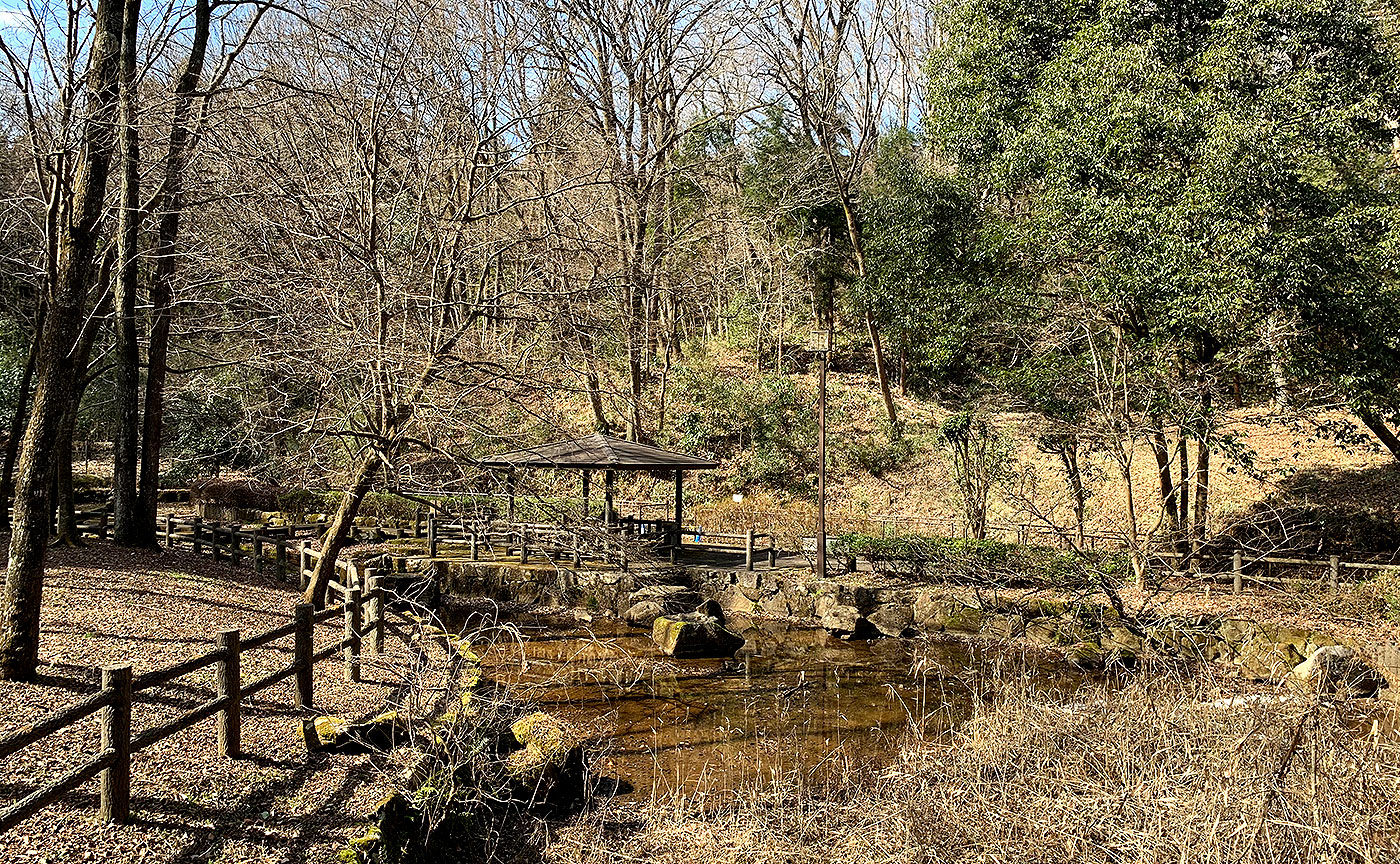 陵東公園