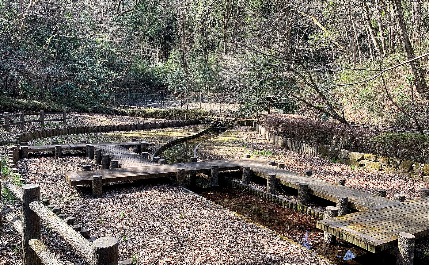 陵東公園