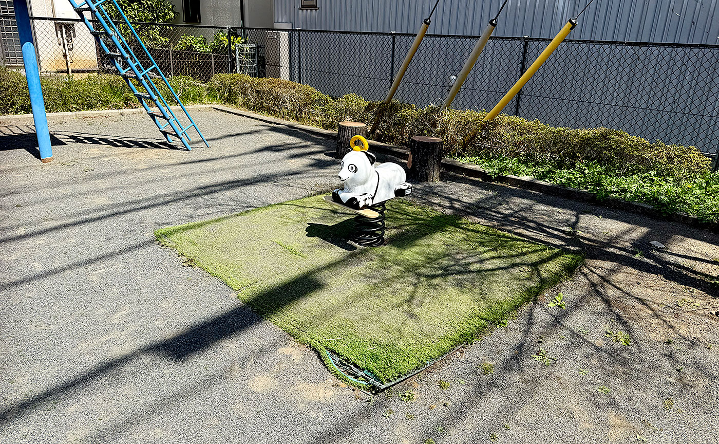大丸天神山下児童公園