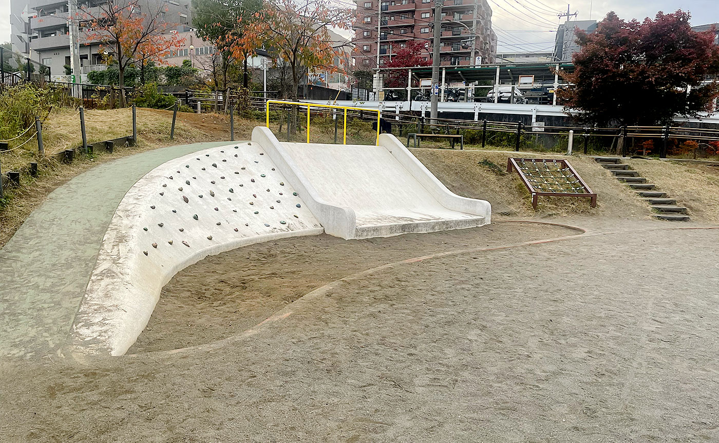 亀山下公園