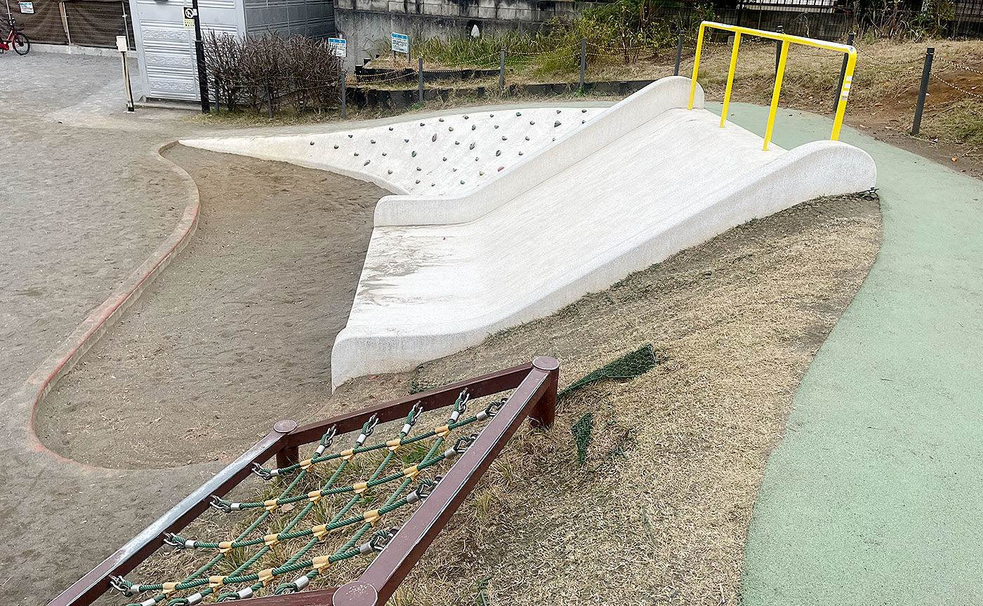 亀山下公園