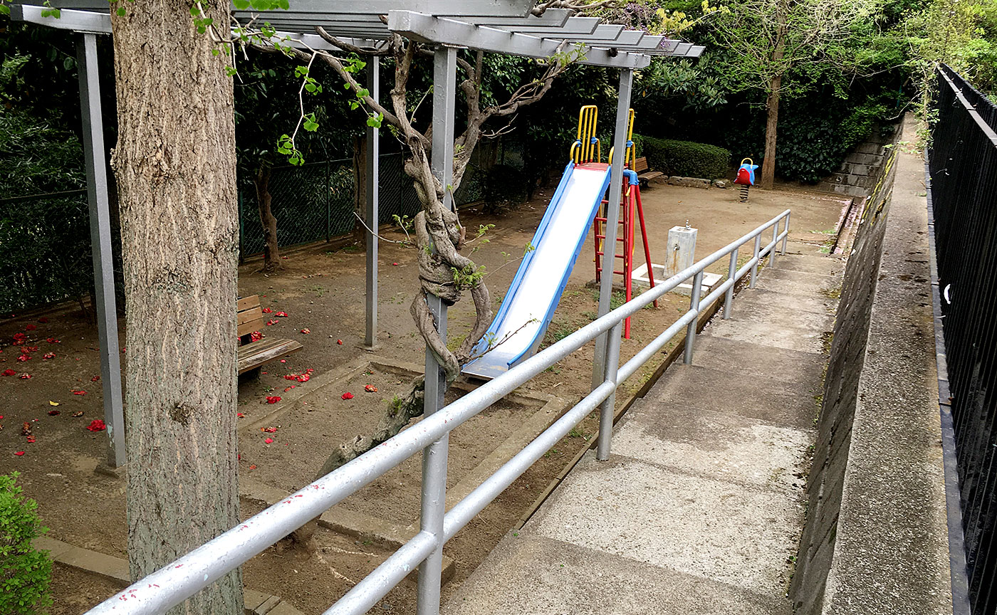 平尾向山公園