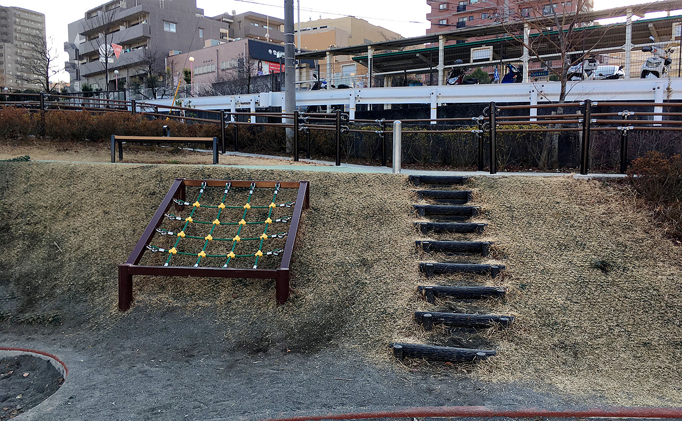 亀山下公園