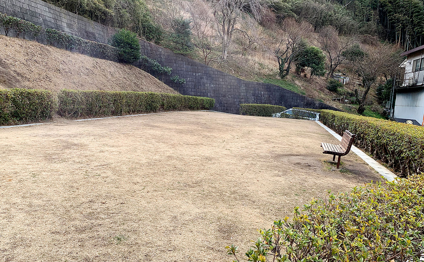 小沢峰児童公園