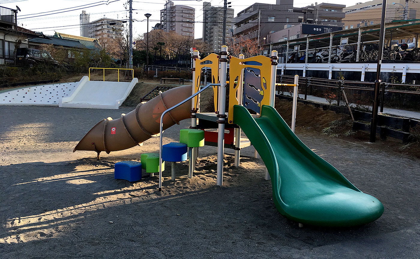 亀山下公園