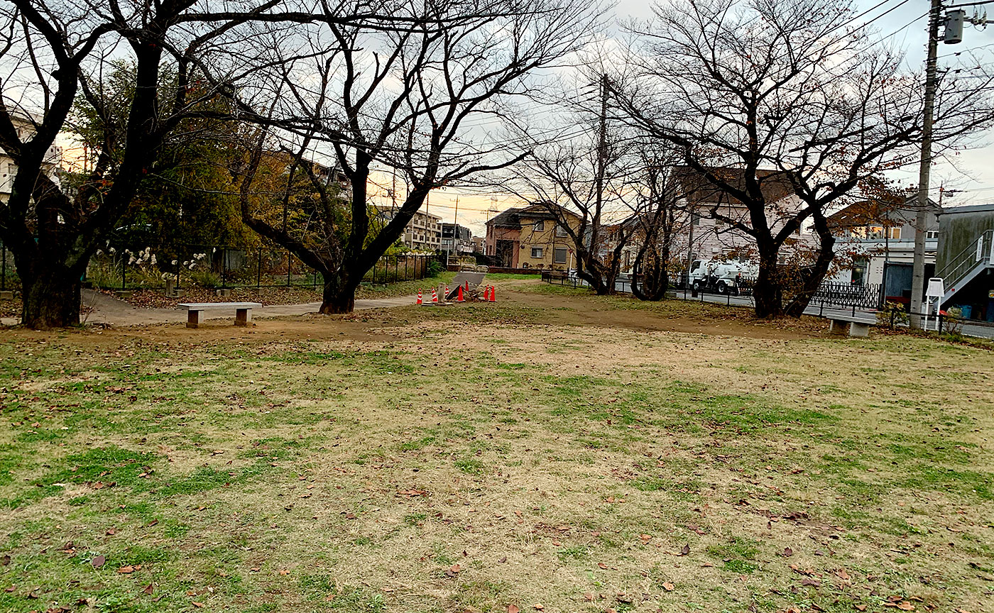 大丸河原方児童公園