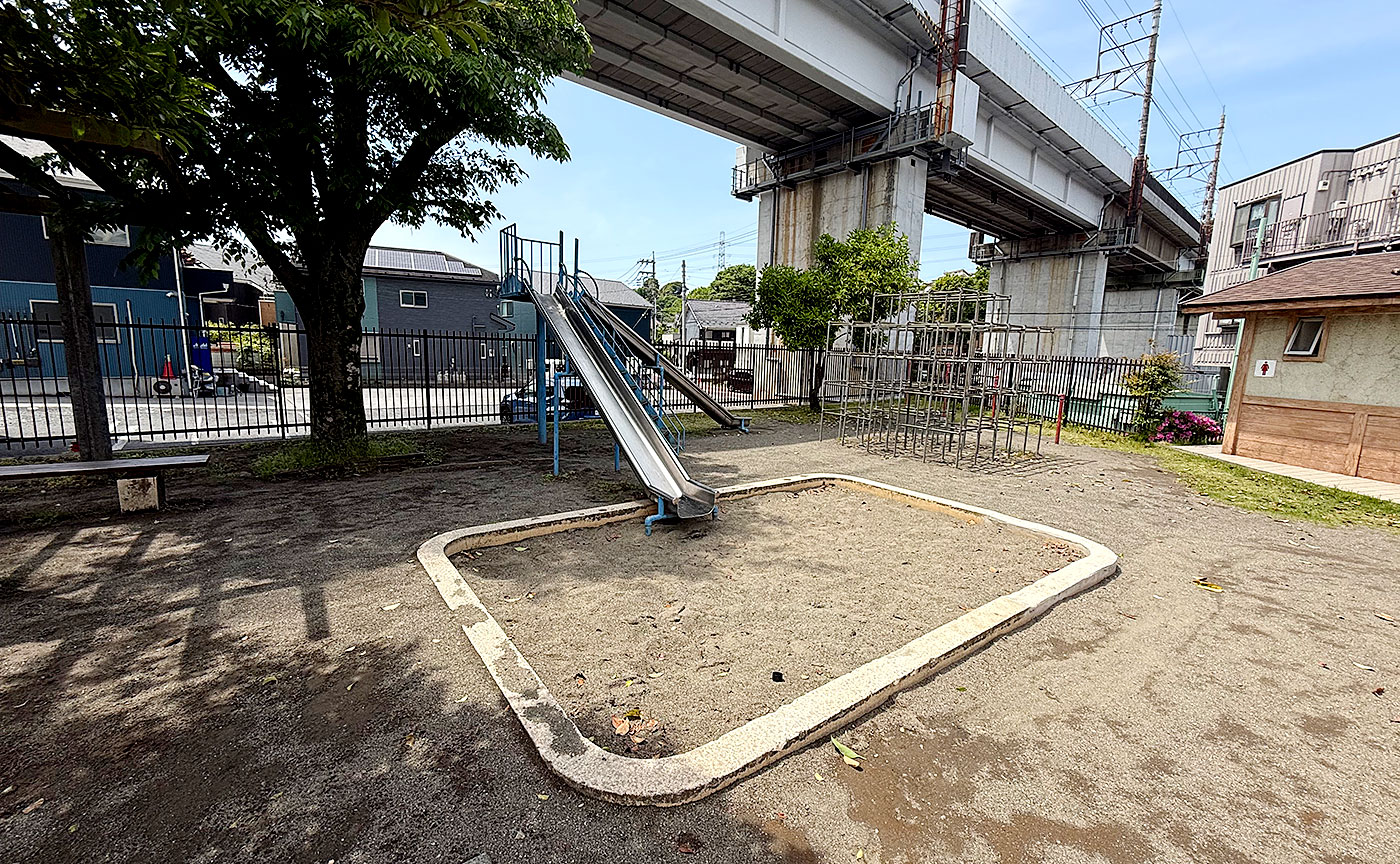 百村神化児童公園
