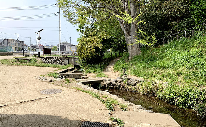 ママ下湧水公園