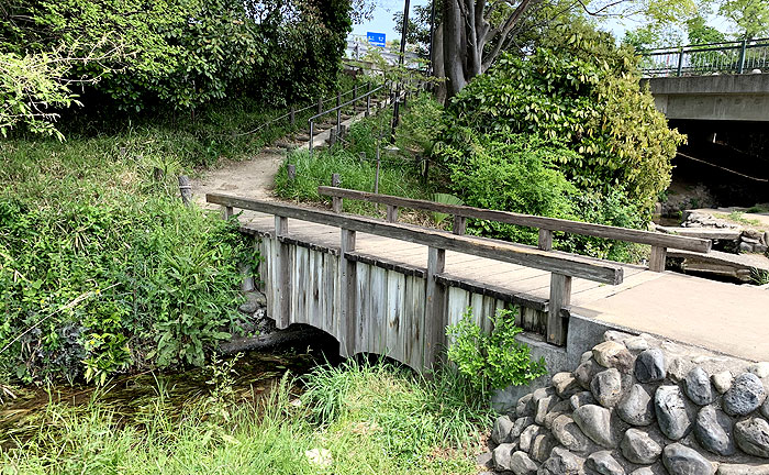 ママ下湧水公園