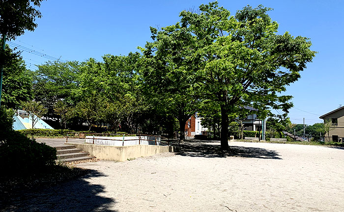 薬師台とんがり帽子公園