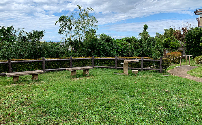 鞍掛の松公園