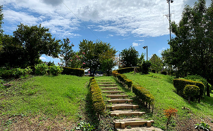 鶴川台丘の里公園