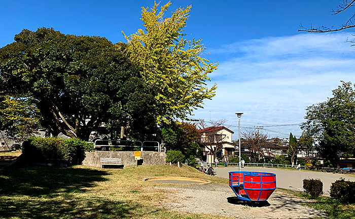 鶴川月の子児童公園