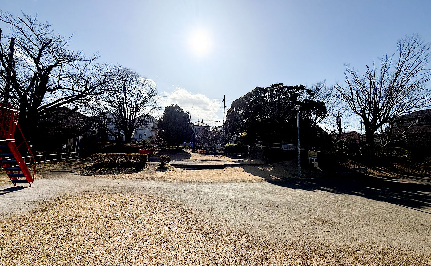 鶴川月の子児童公園