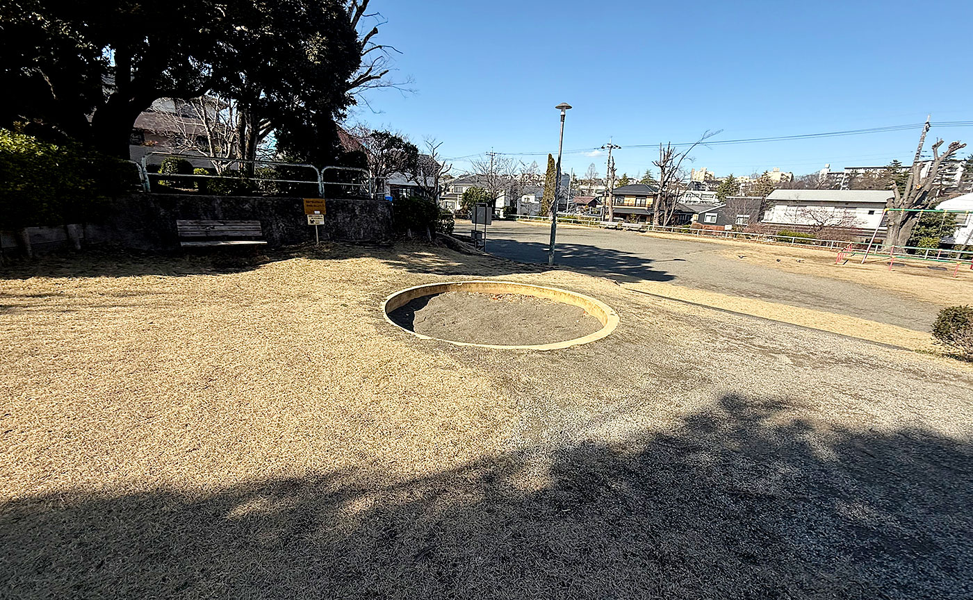 鶴川月の子児童公園