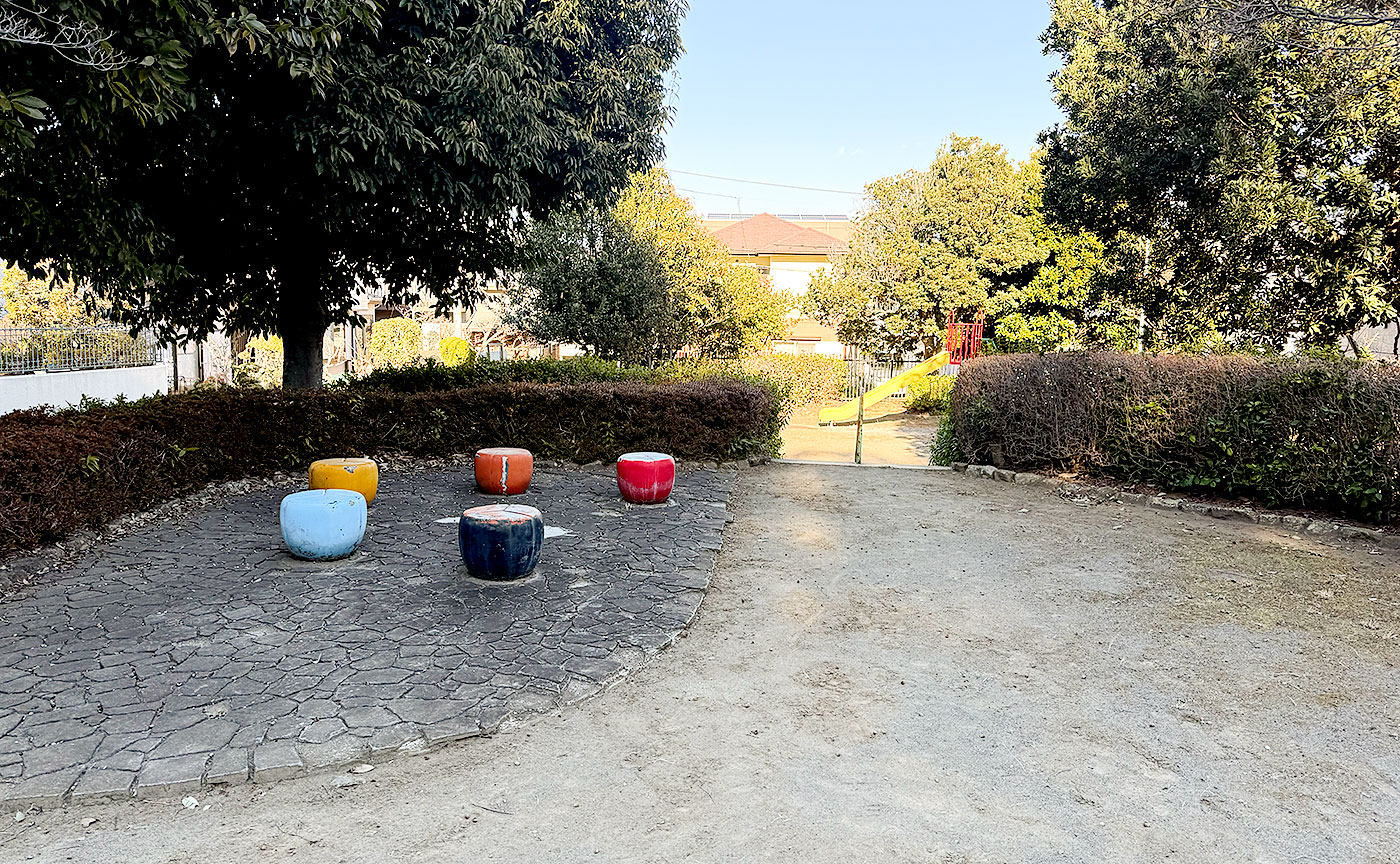 真光寺むこう山児童公園