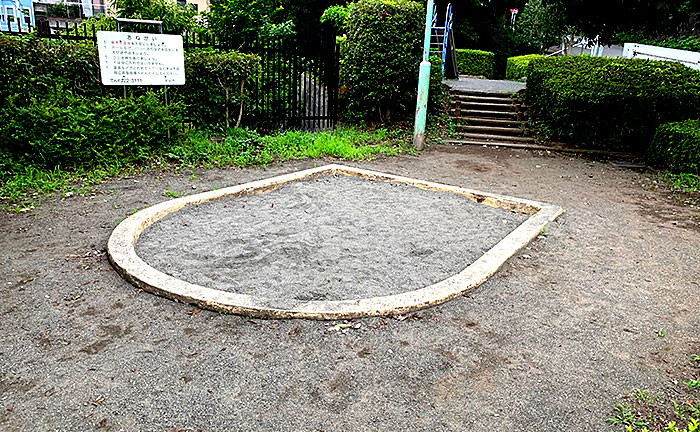 常盤天神山脇児童公園