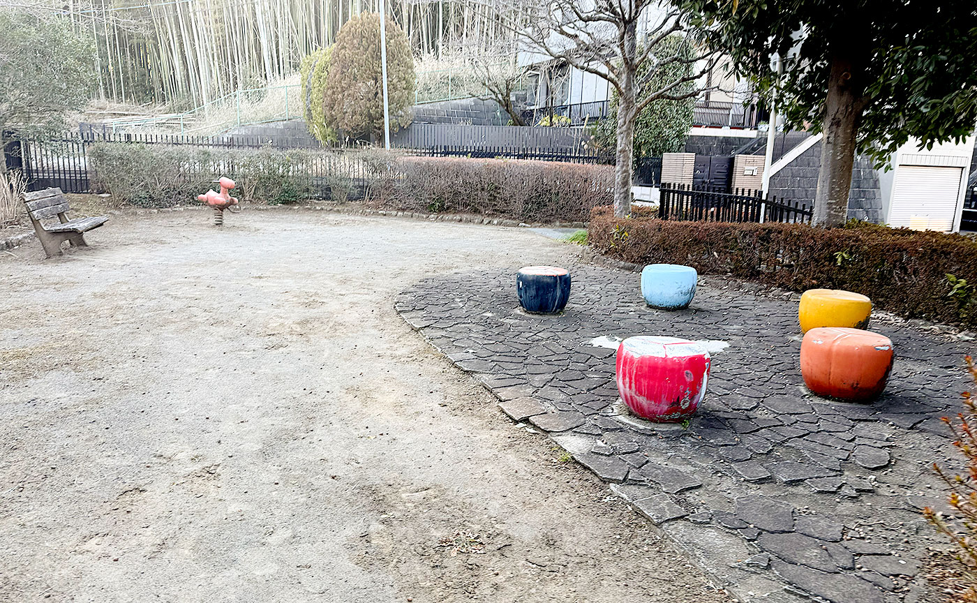 真光寺むこう山児童公園
