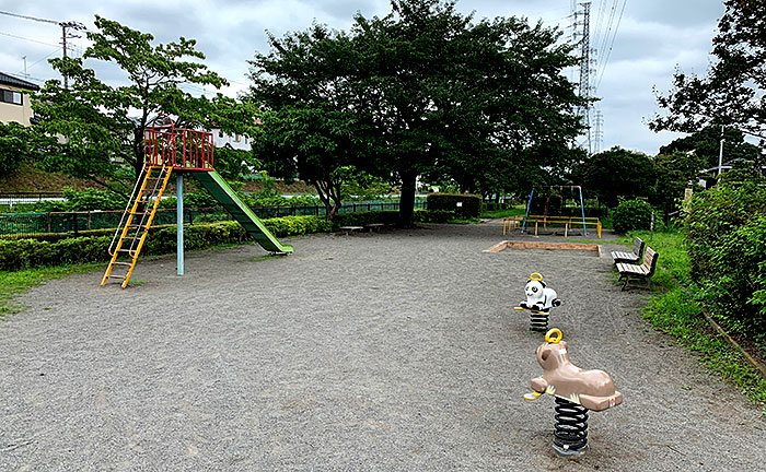 小山中村公園