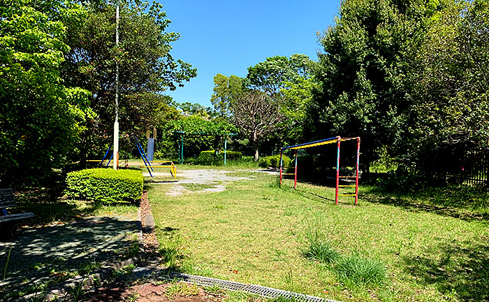 薬師台かしの木公園