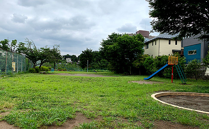 金井町栗谷児童公園
