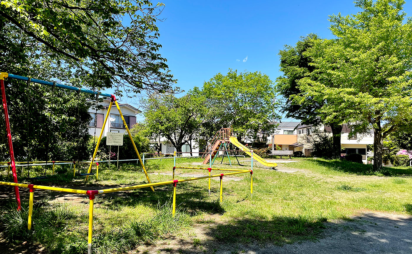 鶴川仲よし児童公園