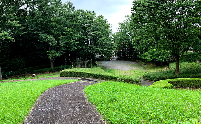 三輪ゆりの木通り公園