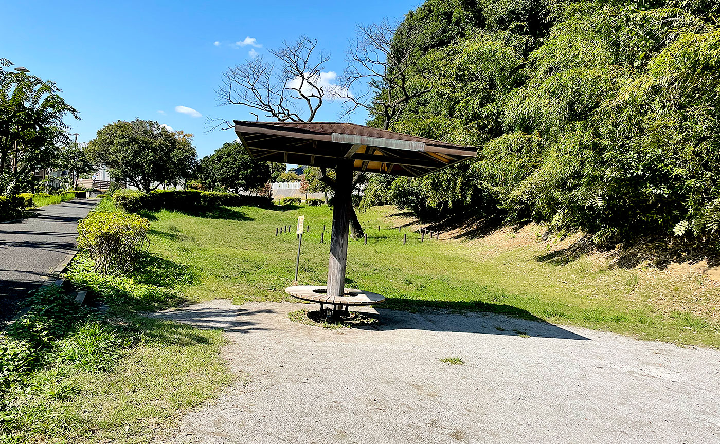 鶴川台緑の里公園