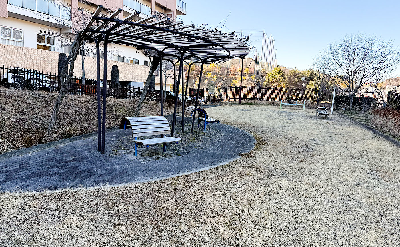 小野路堂谷公園