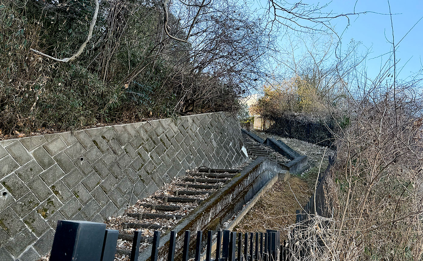 小野路堂谷公園