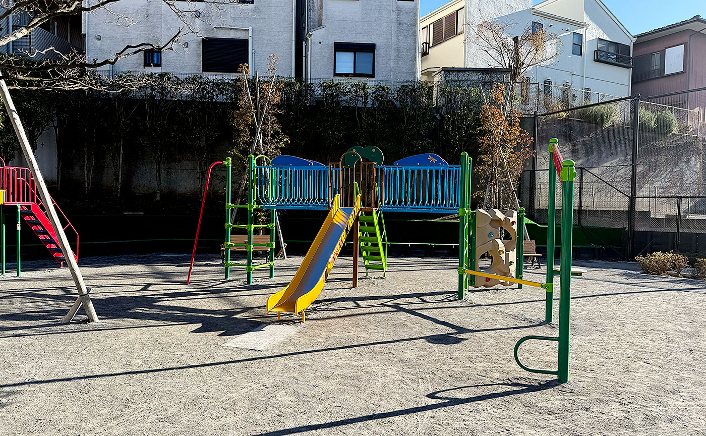 弦巻三丁目東公園