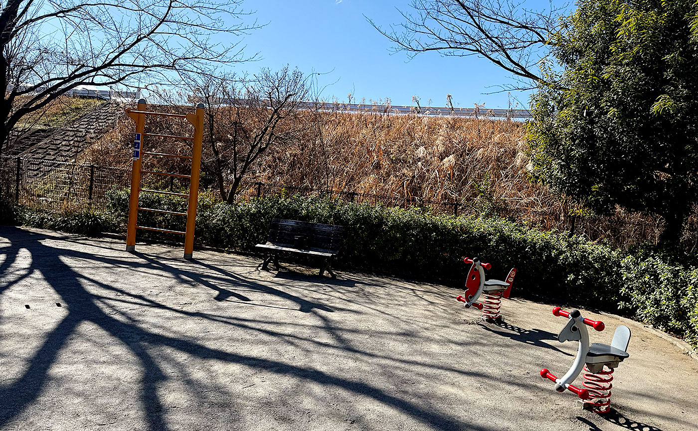 野毛二丁目さくら公園