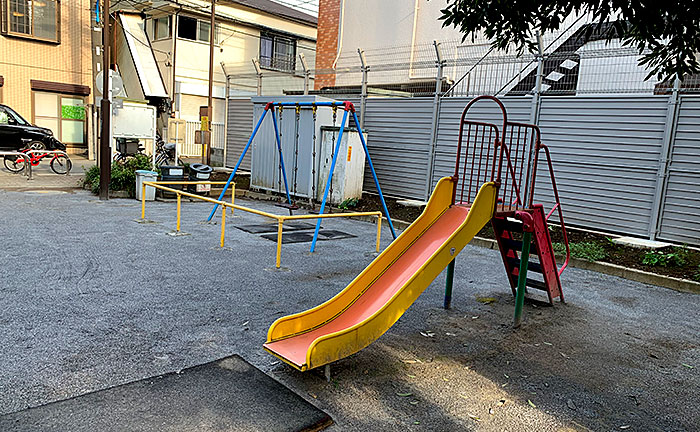 高田馬場駅西児童遊園