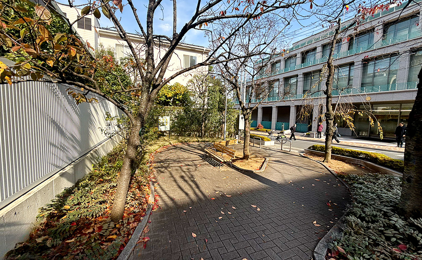 信濃町友情公園