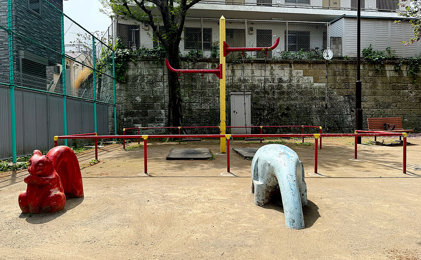 しらゆり児童公園