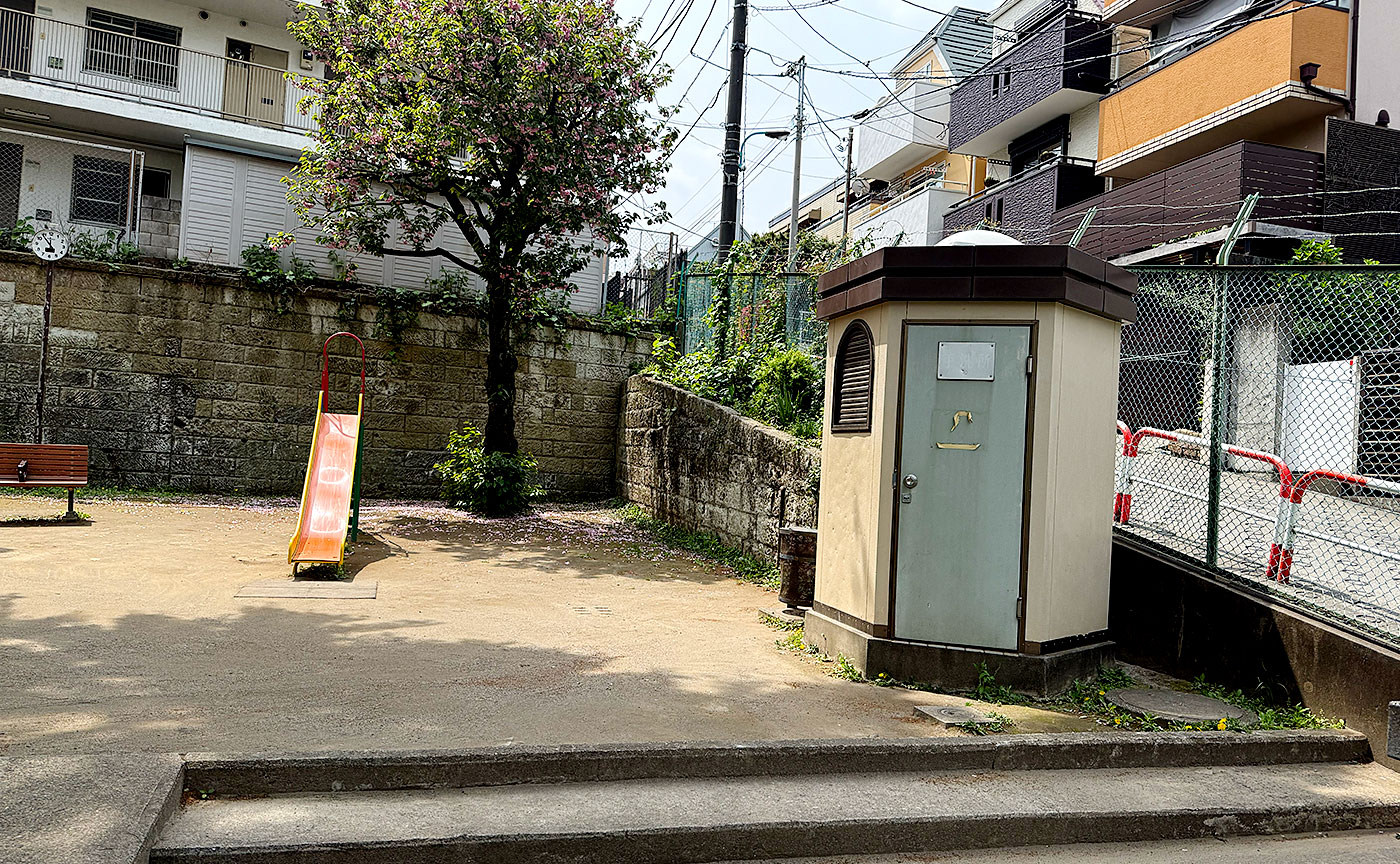 しらゆり児童公園