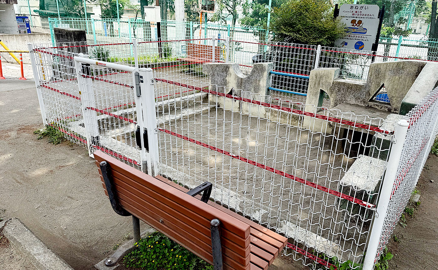 しらゆり児童公園